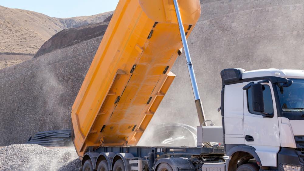 Bulk-Truck-Transport-RXO-Min
